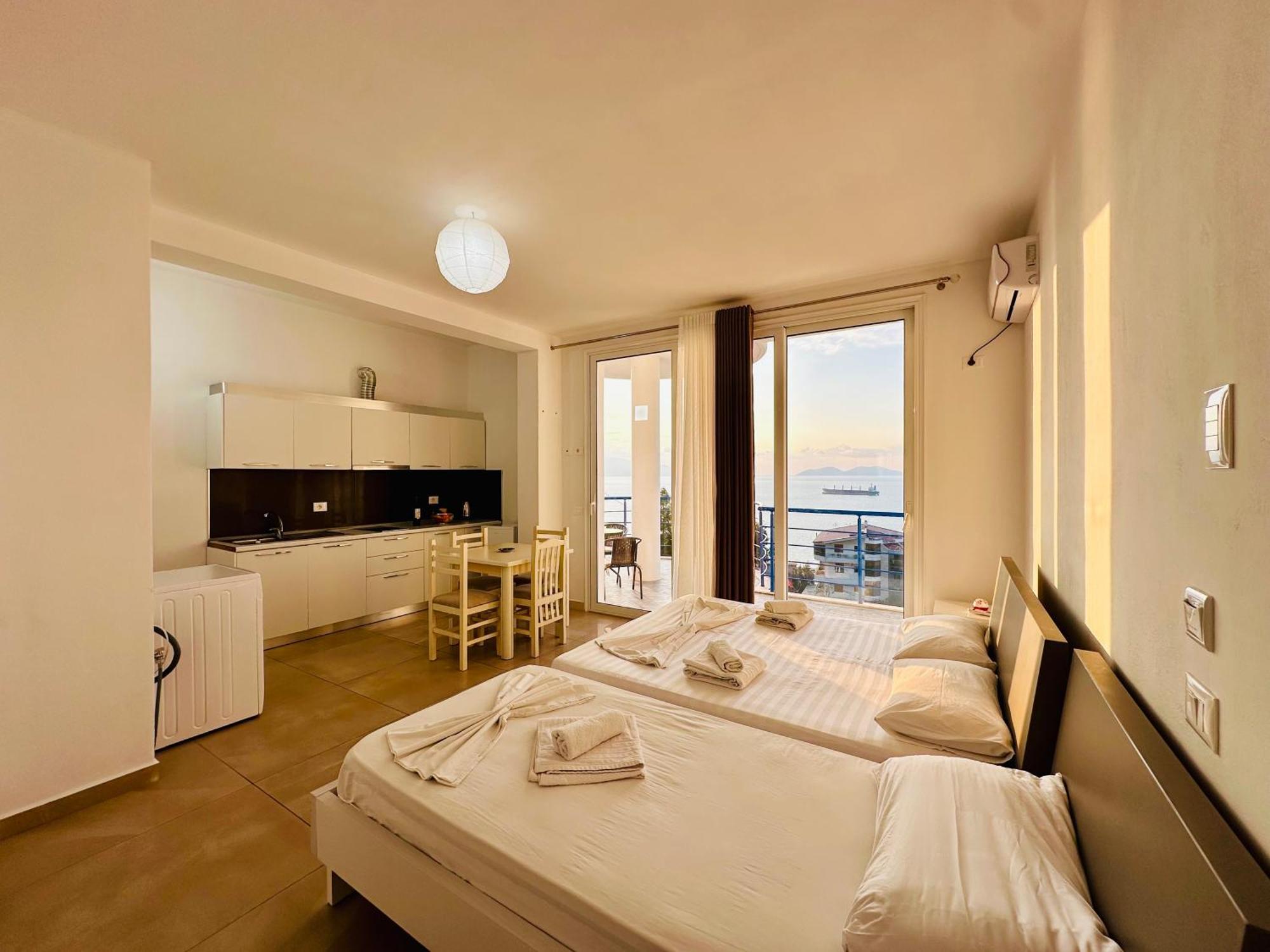 Jico Travel - Villa Colombo Vlore Exterior photo